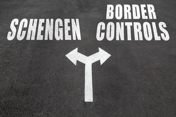 Schengen vs border controls choice concept — Stock Photo, Image