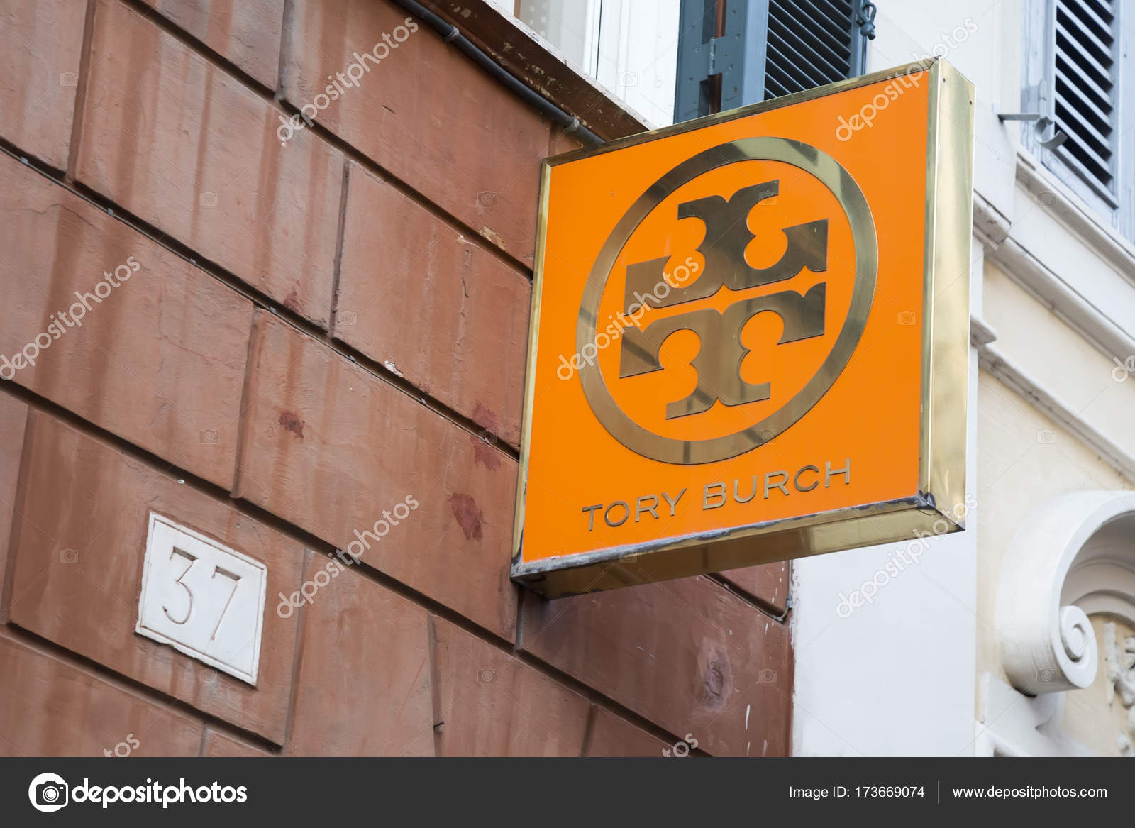 Tory burch clearance sign