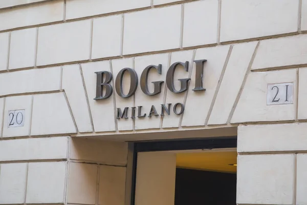 Boggi Milano sinal de vestuário masculino para loja — Fotografia de Stock