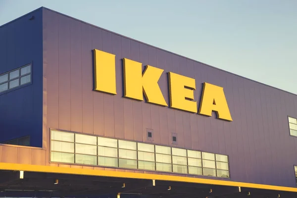 Señal de tienda IKEA — Foto de Stock