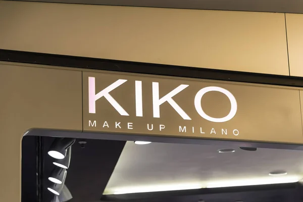 Kiko mağaza işareti, İtalyan profesyonel kozmetik markası — Stok fotoğraf