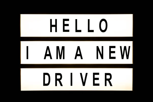 Hola soy nuevo conductor colgando caja de luz — Foto de Stock
