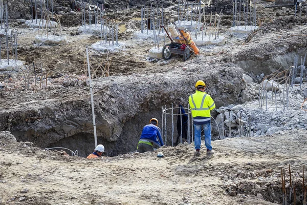 Costruttori e rinforzo tondini in acciaio — Foto Stock