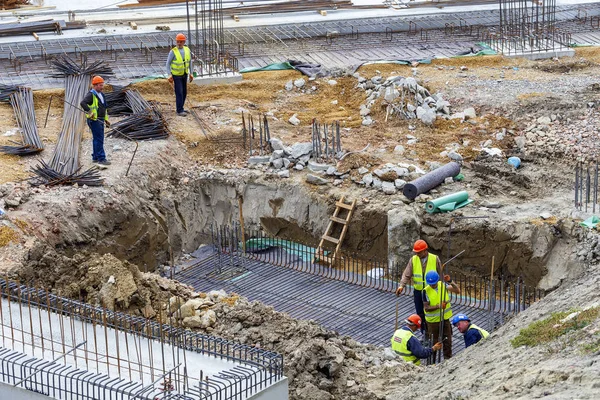 Stapelen van funderingsgebouwen — Stockfoto