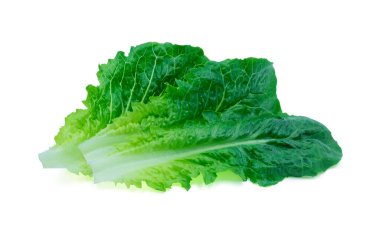 Taze yeşil marul yaprakları, beyaz arka planda izole edilmiş salata yaprakları. kırpma yolu ile.