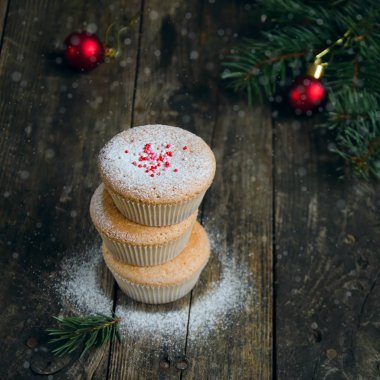 Noel için ev yapımı kekler