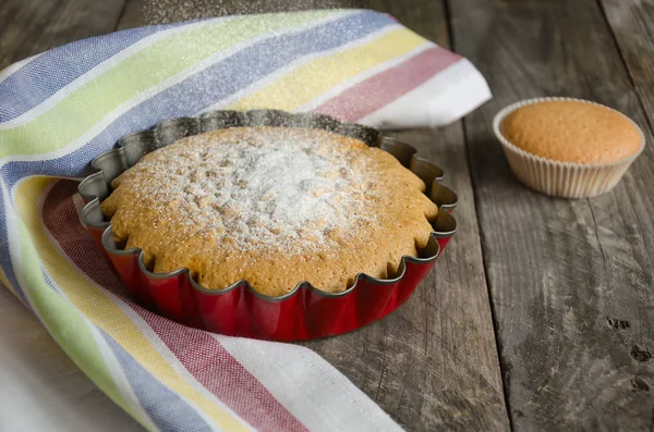 Hemmagjord paj och muffins — Stockfoto