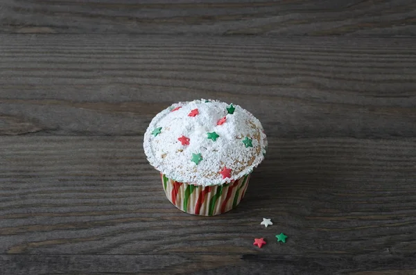 Cupcake con decoración de estrellas . — Foto de Stock