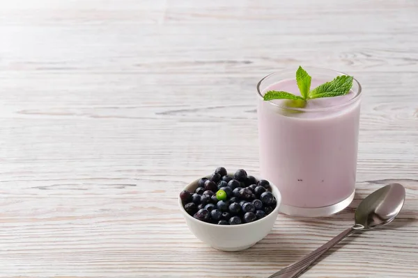 Zelfgemaakte Blueberry yoghurt — Stockfoto