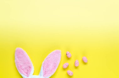 Tavşan kulakları ve Paskalya yumurta Paskalya tatili arka plan