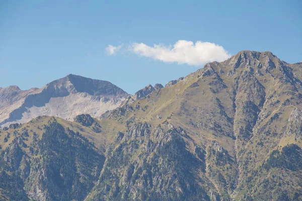 Cerler Huesca Spanien Augusti 2017 Pyrenéernas Bergsprofil Mellan Staden Benasque — Stockfoto