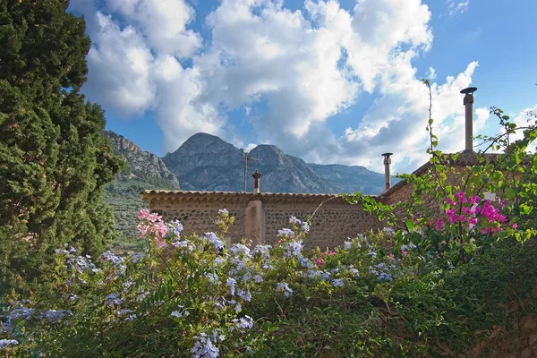 Fornalutx village stone building — Stock Photo, Image