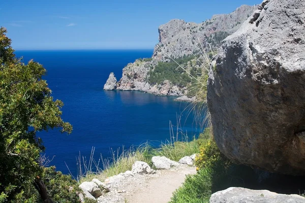 Walking path mountain seaview Mallorca — Stock Photo, Image