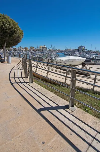 Boardwalk bicycle route and bay near Portixol — Stock Photo, Image