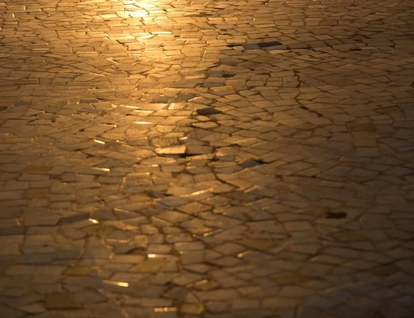 Золота сонячна мозаїка або фон з бруківки — стокове фото
