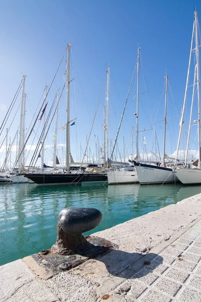 Barche ormeggiate a Palma — Foto Stock