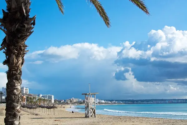 Playa de Palma winter beach — Stock Photo, Image