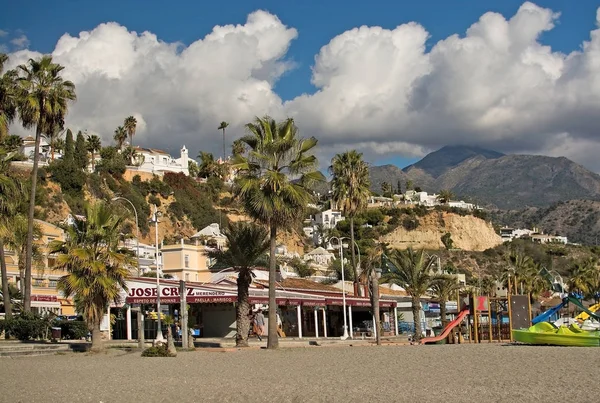 Burriana beach toys and mountains — Stock Photo, Image