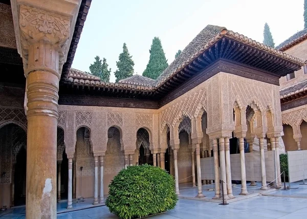 Alhambra interior details — Stock Photo, Image