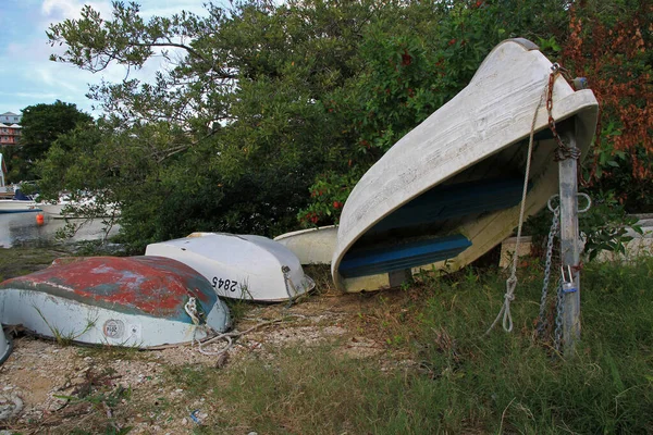 Botes Almacenados Tierra Firme Espera Uso — Foto de Stock