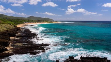 Sandy Beach Parkı manzaralı, Halona Havadeliği gözcüsü, Oahu, Hawaii.
