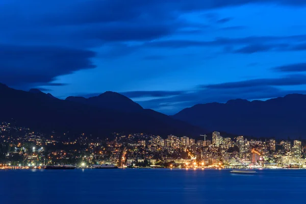 Una Vista North Vancouver Notte Dall Altra Parte Dell Acqua — Foto Stock