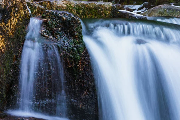 Cascade Sauvage Avec Beau Flou Eau Douce Par Nig — Photo