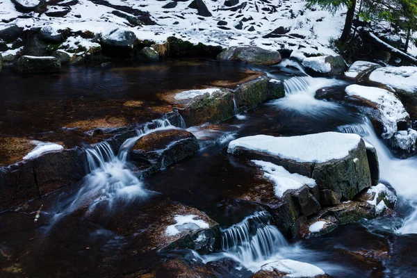 Cascade Sauvage Avec Beau Flou Eau Douce Par Nig — Photo