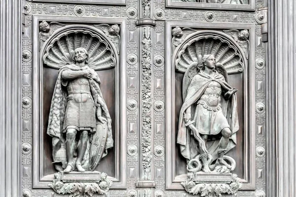 Petersburg Russia February 2020 Fragment Bronze Doors Isaac Cathedral — Stock Photo, Image