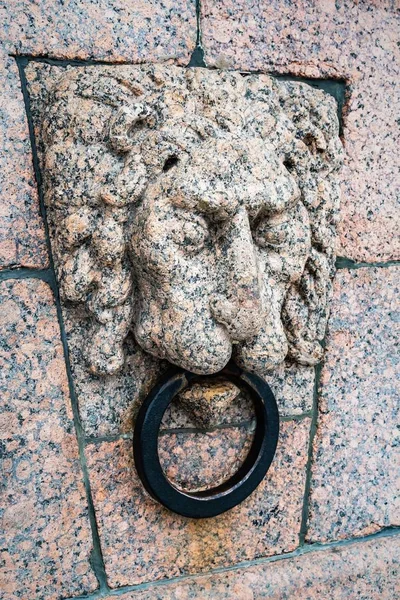 Saint Pétersbourg Russie Février 2020 Face Granit Lion Avec Anneau — Photo