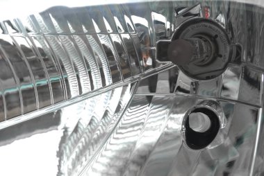 Kişisel araba farları. Özel araba aksesuarları ve parçaları..