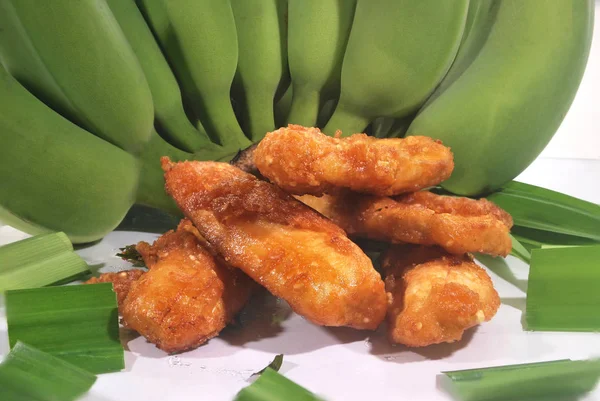 Thai Style Banana Fries Sprinkled Nuts Pandan Aroma — Stock Photo, Image