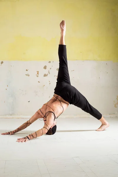 Manifestación de emociones a través de la danza —  Fotos de Stock