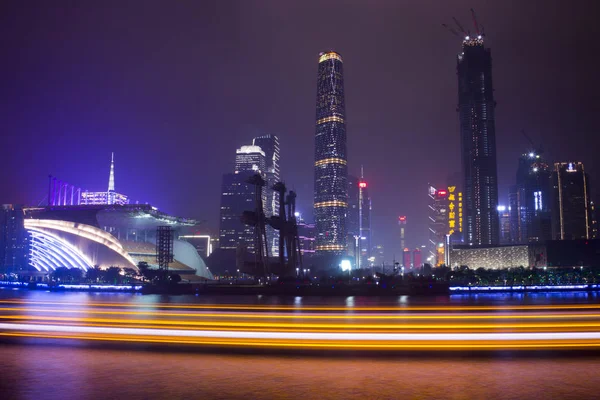 Guangzhou Asian China Pearl River on the river to see traffic lights and the other side of the edifice.