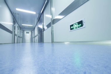 Koridorda ameliyathane hastanede anestezi bölümü