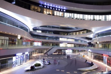 Chaoyang, Pekin ticari merkez binada Soho gece görünümü