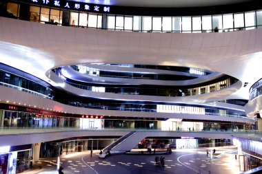 Chaoyang, Pekin ticari merkez binada Soho gece görünümü