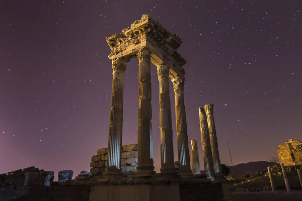 Bergama Akropol Gece Ekimi Gzel Bir Akamdan Gzel Bir Ekim — Zdjęcie stockowe