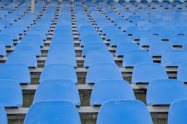 Sitzplätze Stadion Hintergrund Zuschauertribünen Stuhlreihen Einem Freiluftstadion Zuschauerplätze — Stockfoto