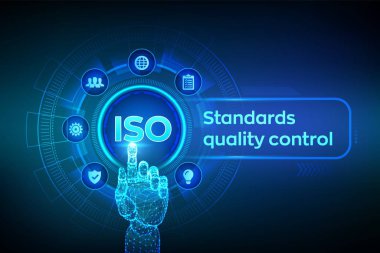 ISO standartları kalite kontrol garantisi garanti iş teknolojisi konsepti. ISO standartlaştırma sanayi hizmeti konsepti. Robot el dijital arayüze dokunuyor. Vektör illüstrasyonu.