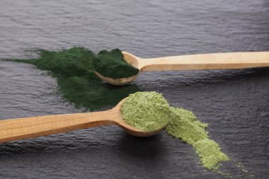 Chlorella ve arpa çimen.