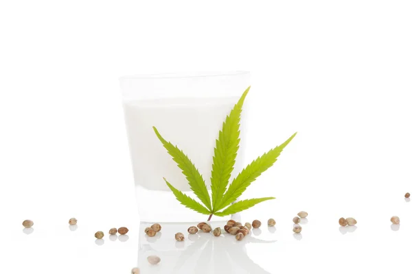 Marijuana milk with seeds — Stock Photo, Image