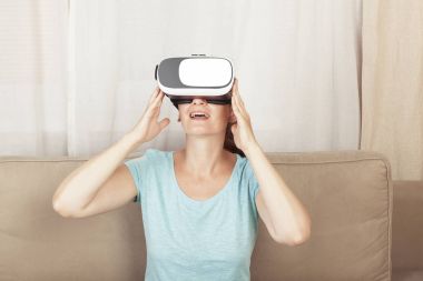 Sanal gerçeklik oyunu