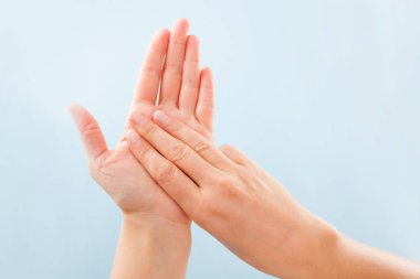 BSL Fingerspelling alfabesi.