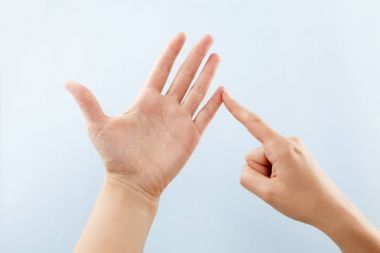 BSL Fingerspelling alfabesi.