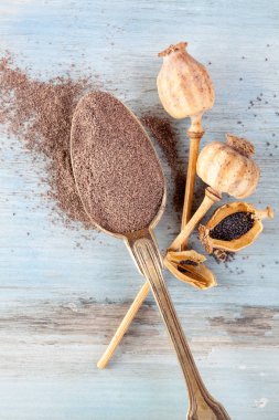 Gluten ücretsiz haşhaş un ve tohum