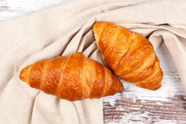 Läckra franska croissanter — Stockfoto