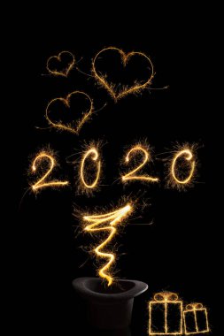 Sihirli yeni yıl 2020.