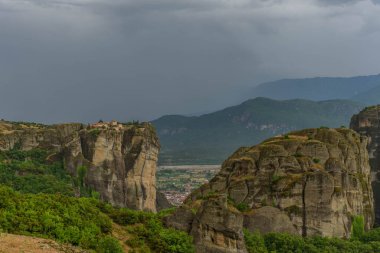 Güzel dağ manzarası Yunanistan Meteora