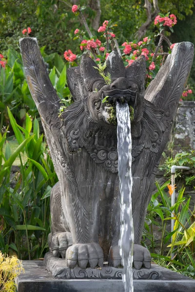 Индонезия, Бали, Тиртаганга, Водный дворец — стоковое фото